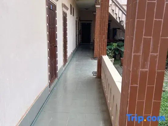 Khamphoumy Guesthouse