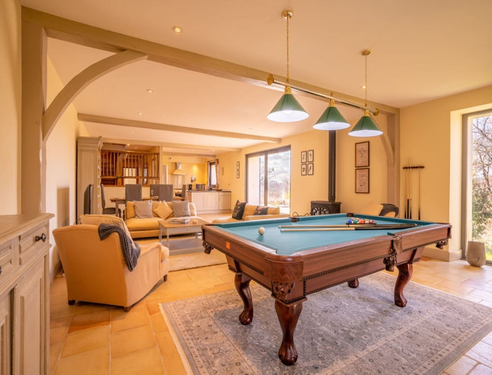 7-Bedroom Tarn Villa with Spa