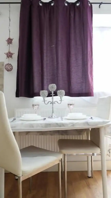 Lux Apartment in Gatwick