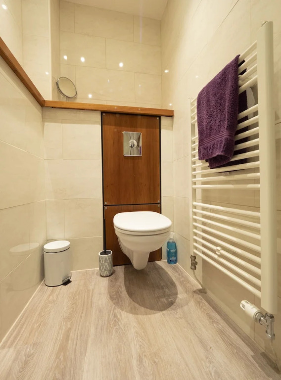 Elegant 2BR Apartment with Balcony and Parking