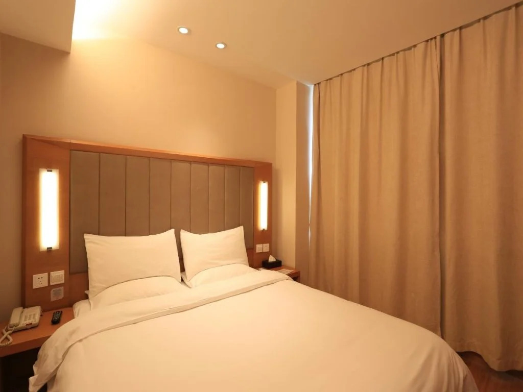JI Hotel Dalian Renmin Road