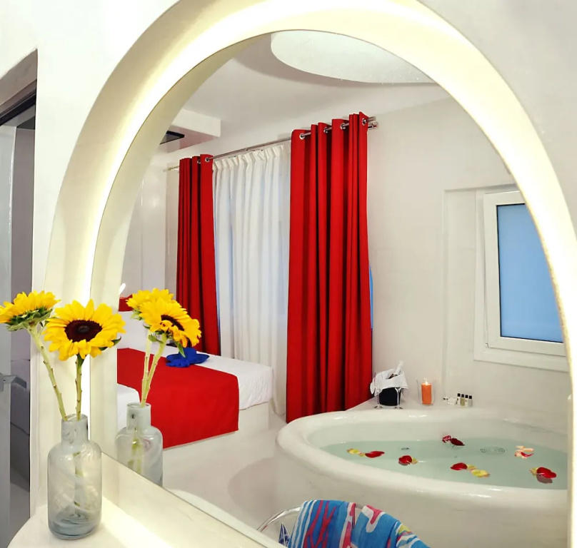 Santorini Loft Boutique Apartments