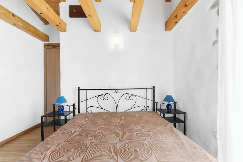 Holiday House with Private Pool Villa Ladybug