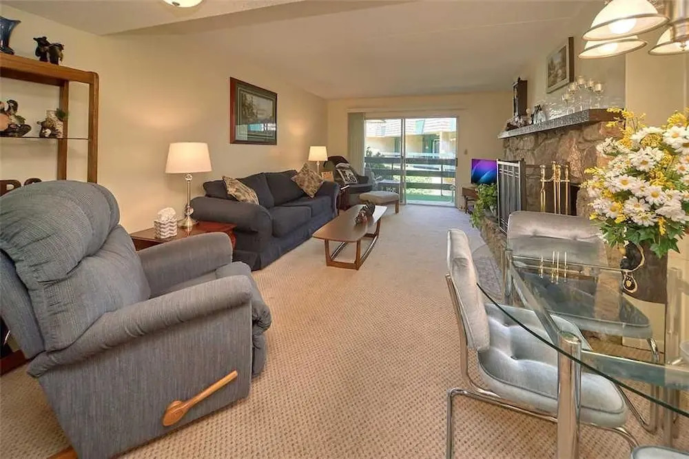 Alone at Last 2 Bedroom Home with Fireplace