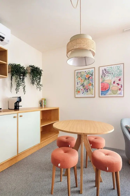 Alegr3 · Trendy & Charming Apartment