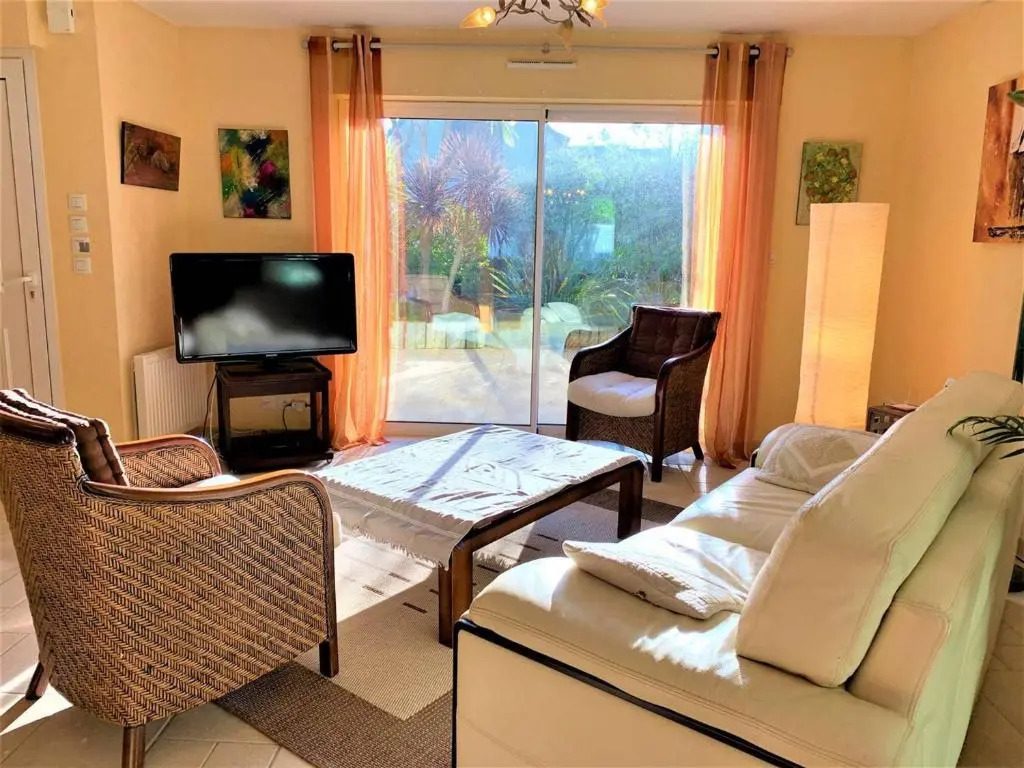 Maison typique à Quiberon - 3 chambres, jardin clos, terrasses, proche plage et centre, avec garage - FR-1-478-38