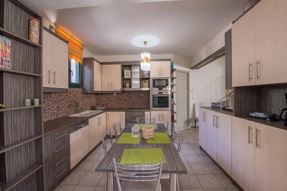 This Wonderful Residence Offers a Great Experience for up to 10 People