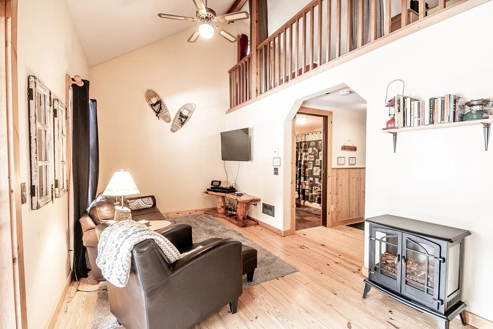 Clear Creek Cabin