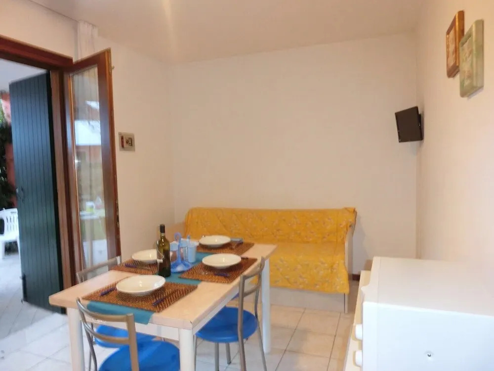 Lovely Flat With Swimming Pool and AC