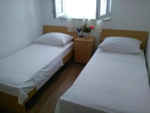 Apartments Zvone,place by the sea