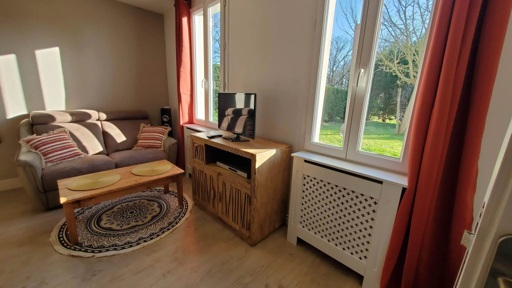 Appart Nature LESCALE - Saintes - Calme, Piscine, Parking, Terrasse