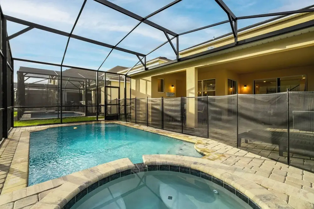 Modern Retreat Private Pool Near Disney