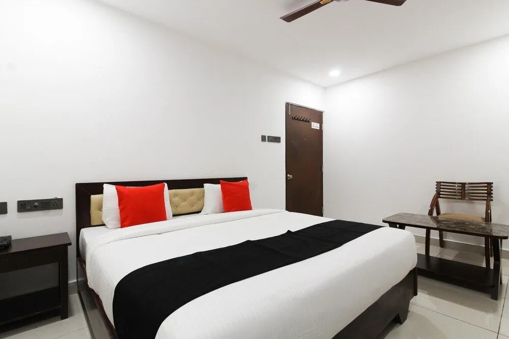 Collection O Mythri Hotel Near By ECIL, AS RAO Nagar, Sainikpuri