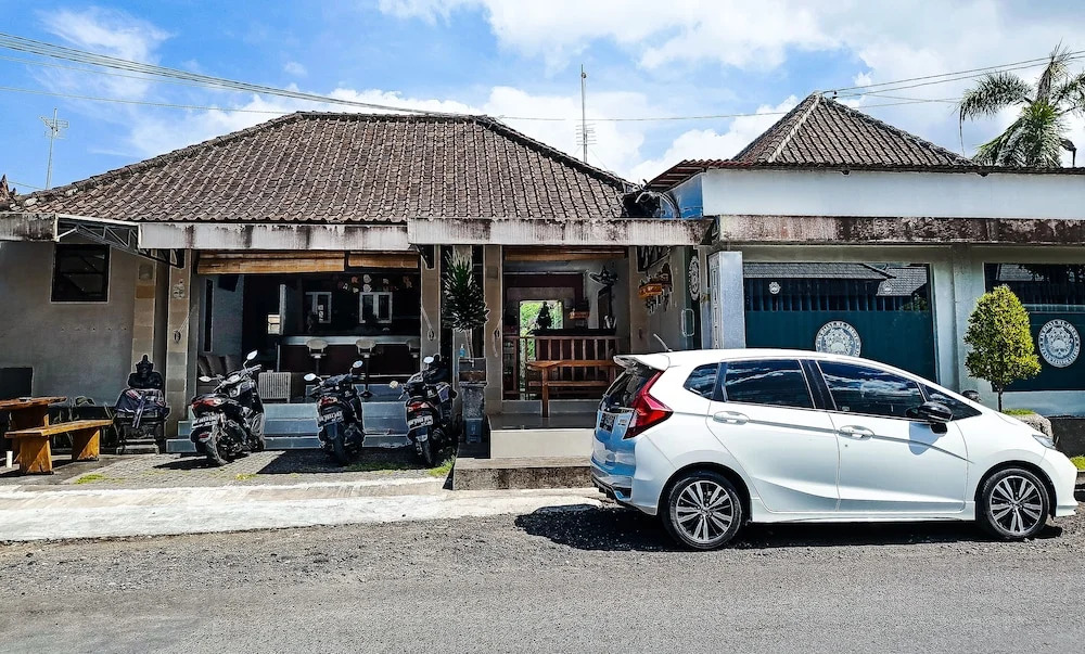 Tanjung Lima Hotel Legian