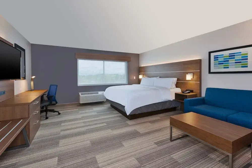 Clarion Hotel Campus Area
