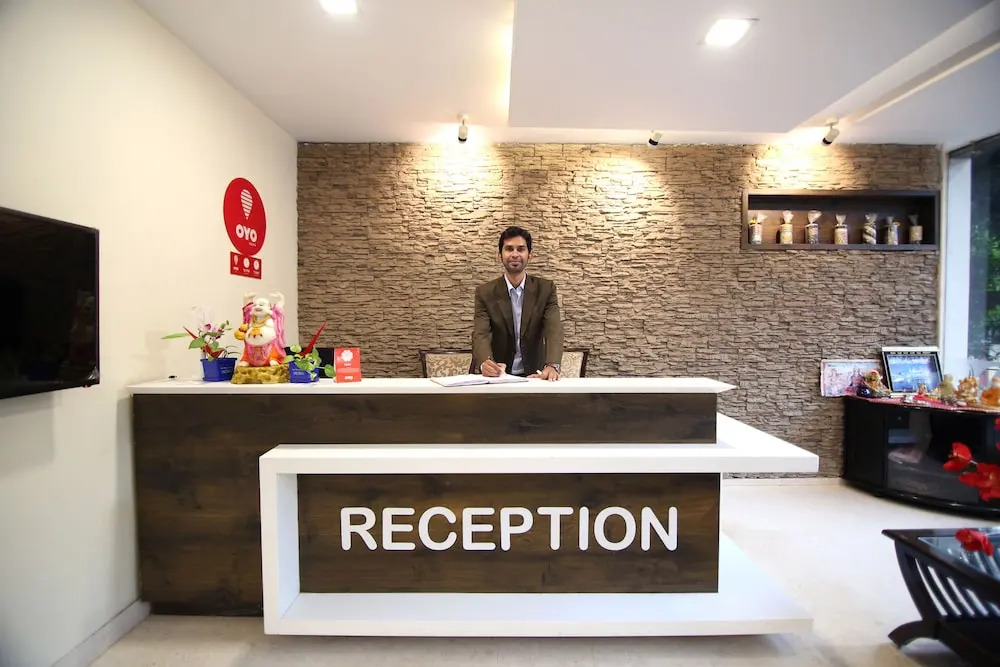 OYO 4779 Hotel Vansh Palace