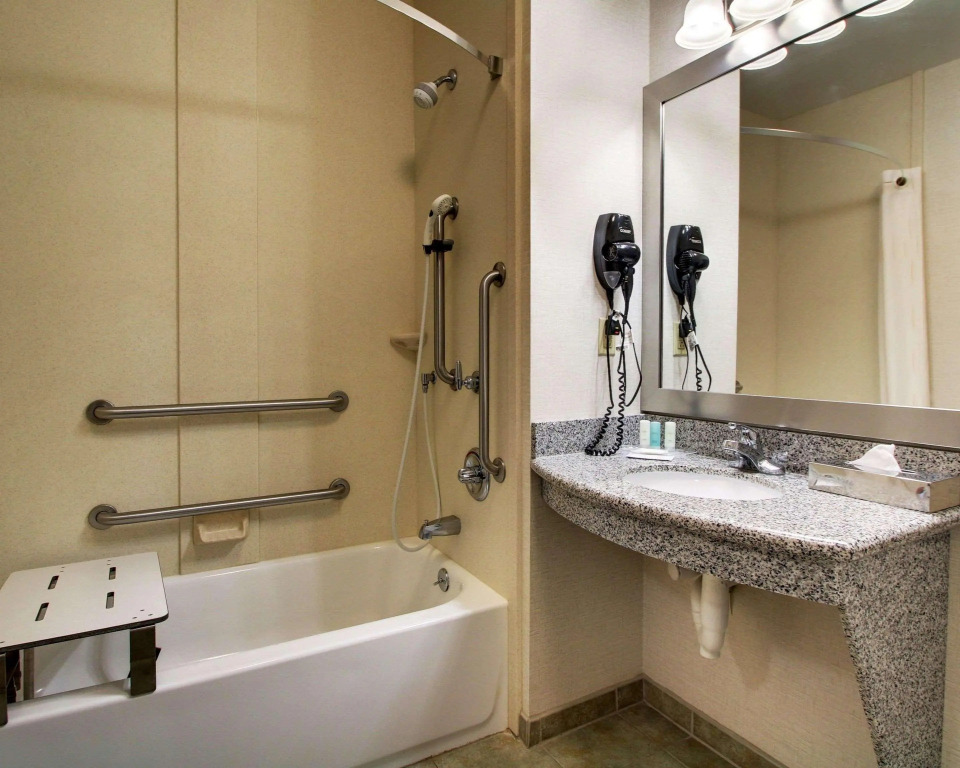 Comfort Suites Flowood - Jackson Airport