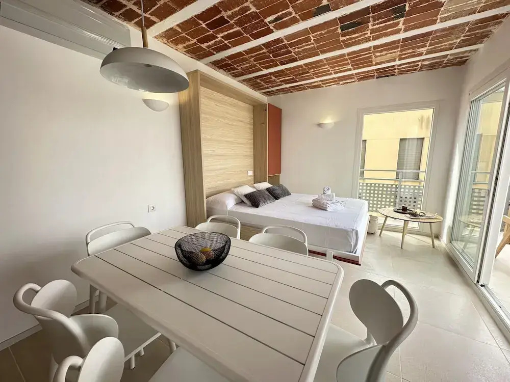 Arago 271 in Roses With 2 Bedrooms and 2 Bathrooms