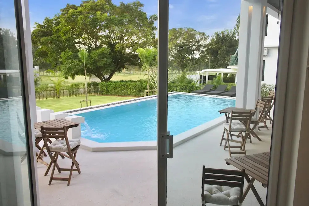 Green View Villas