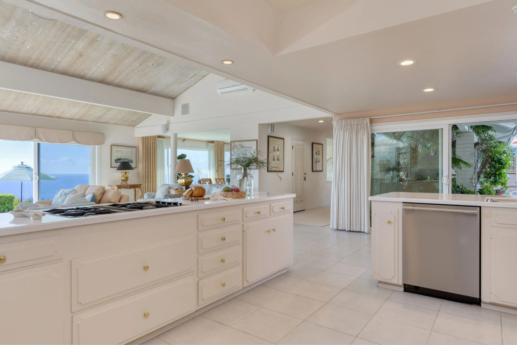 Cove Watch by Avantstay A+ Views w/ Private Pool
