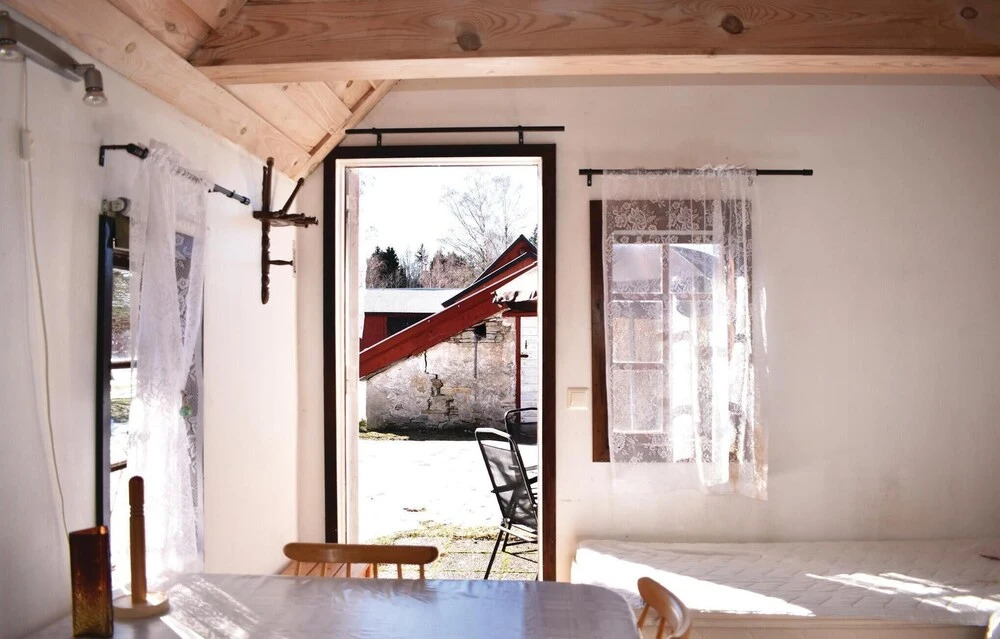 2 Bedroom Awesome Home In Löttorp