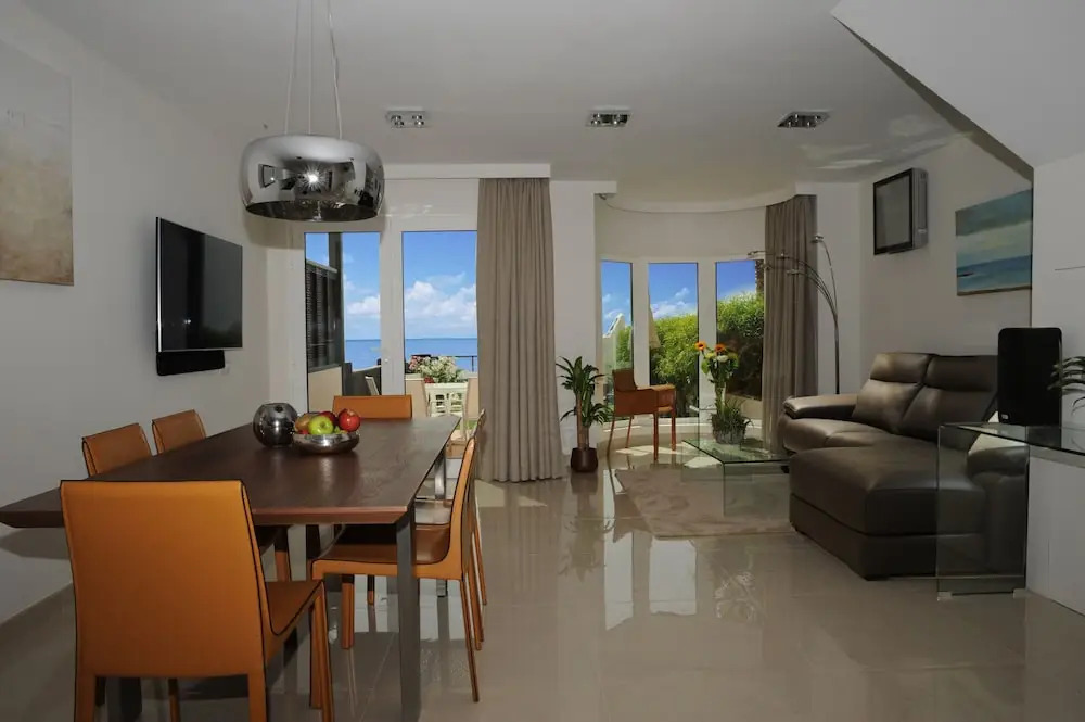 Luxury villa sea views by CanariasGetaway