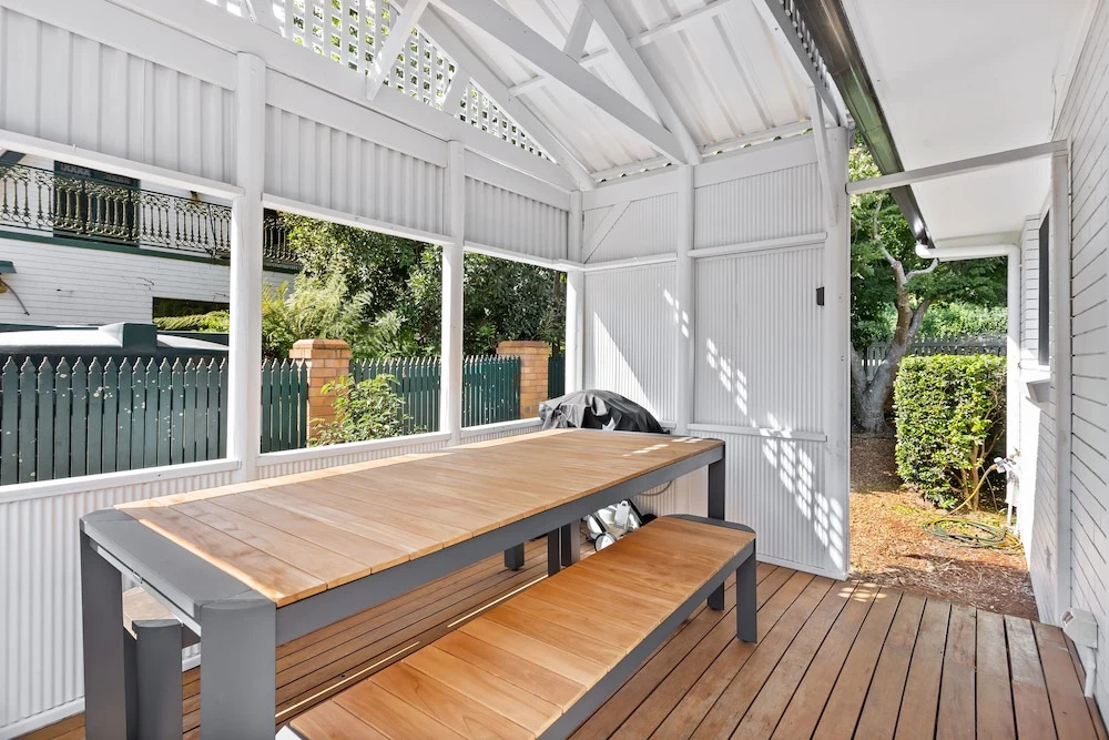 Maple Cottage - Perfect Eastside Location