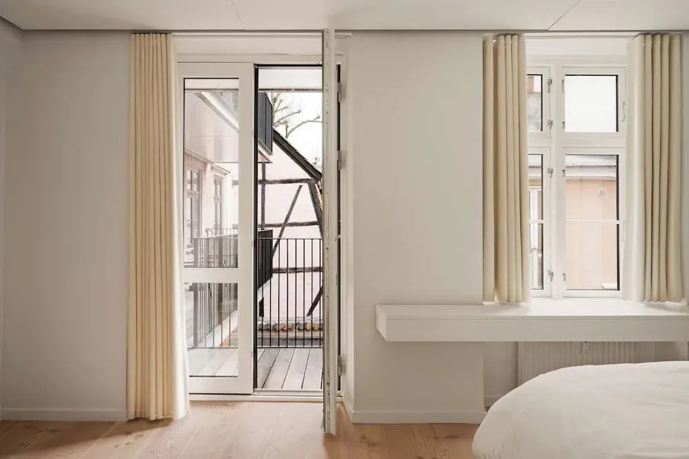 Queens Suites by Daniel&Jacobs
