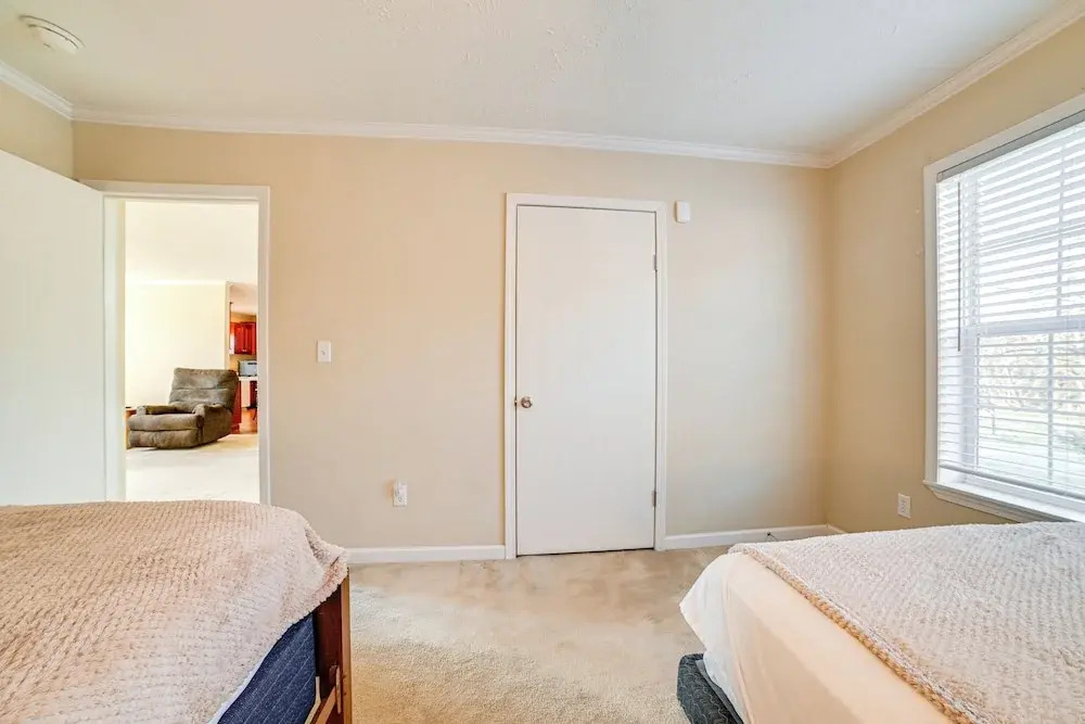 Walk to Ohio River: Golconda Home w/ Water Views!
