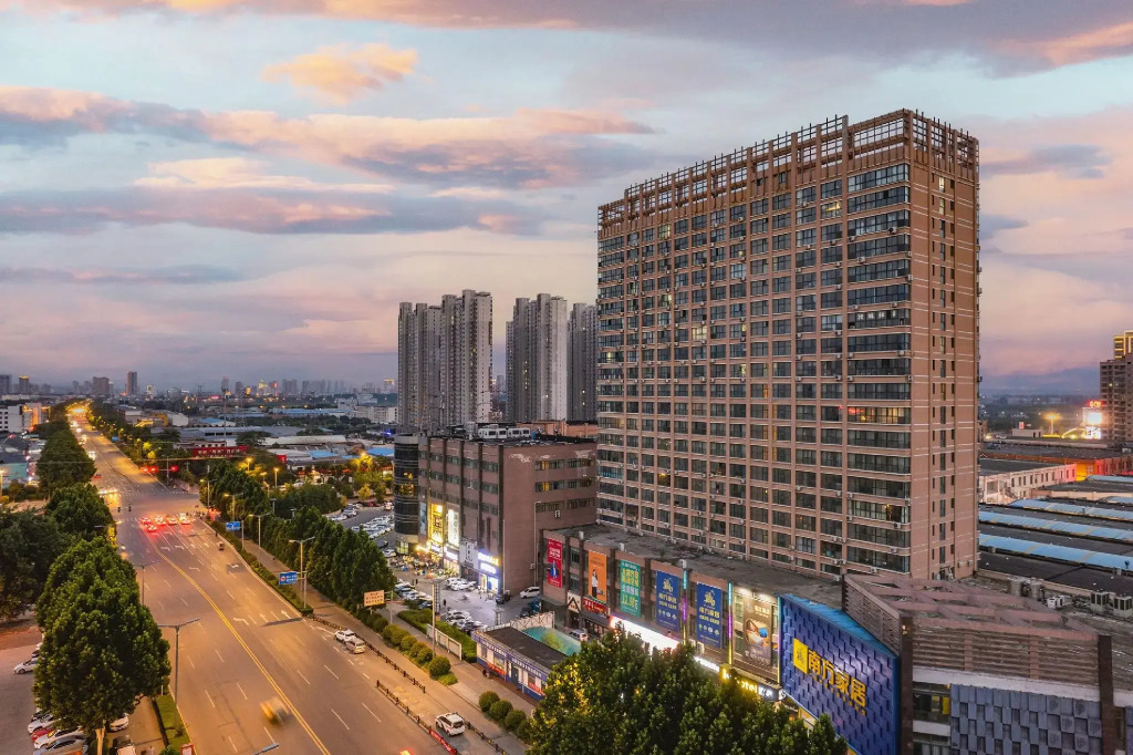 IU Hotel Luoyang Yanshi White Horse Temple