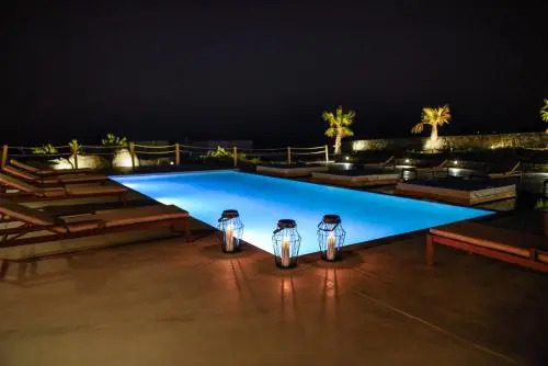 THA-LIA Myconian Suites and Studios