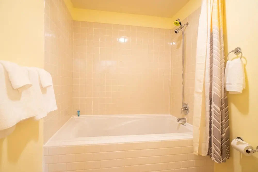 Tolovana 3 2 Br condo by RedAwning
