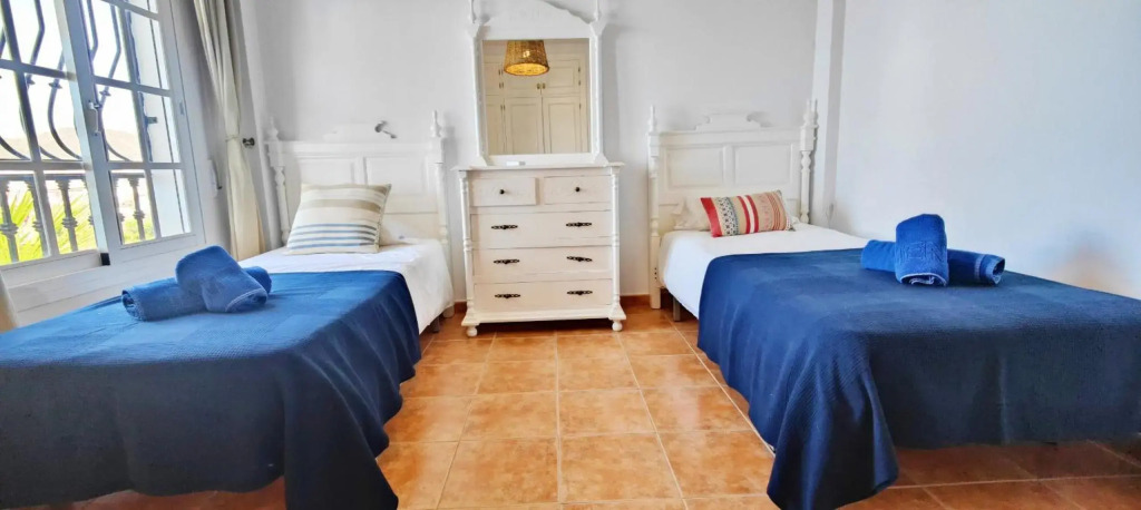 AP349 - Casa del Aguila