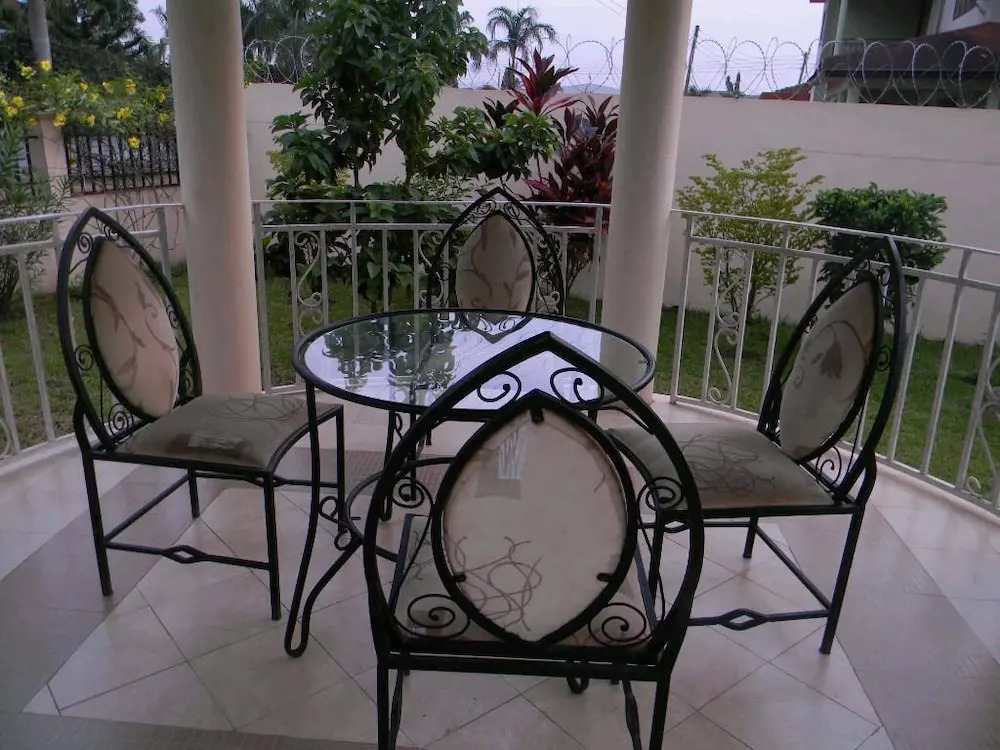 Acacia Lodge, North Legon