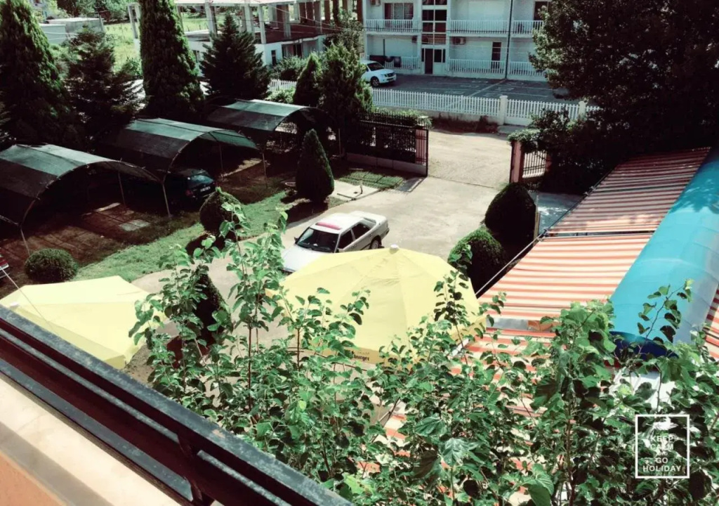 Hotel Droni