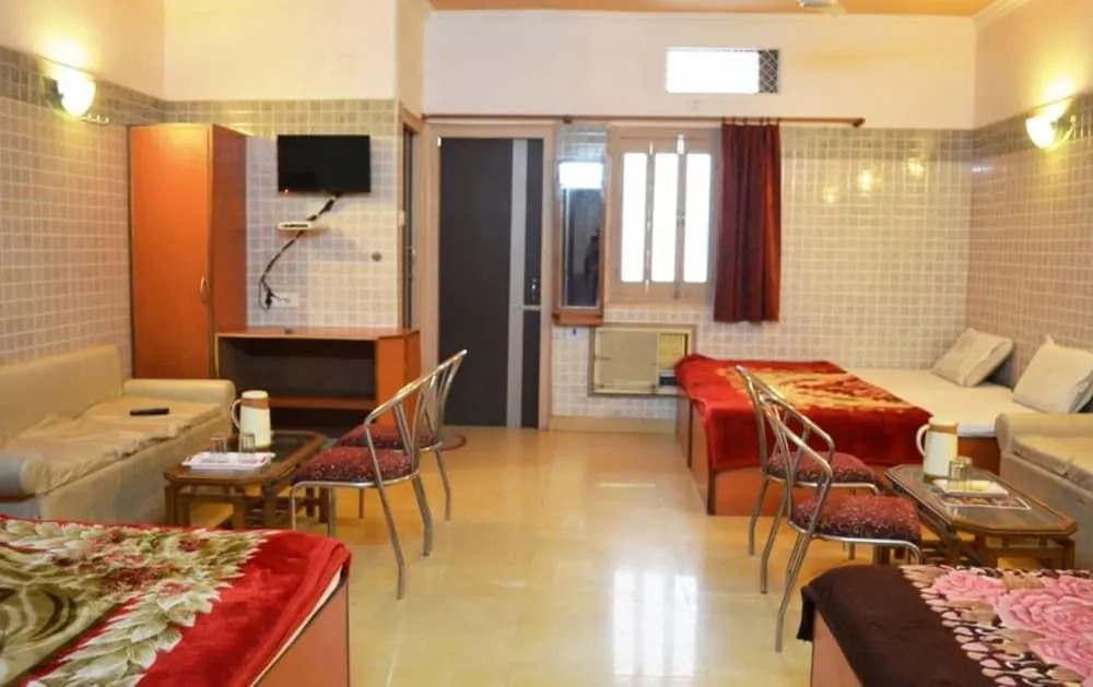 Raj Mahal Hotel