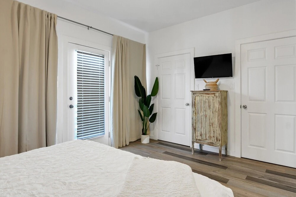 New Marvelous Beach Home 2min From Beach