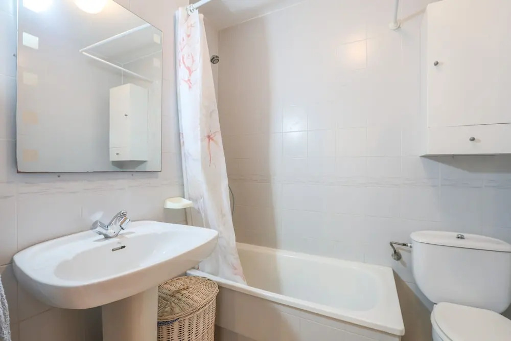 Laguna in El Portil With 2 Bedrooms and 1 Bathrooms