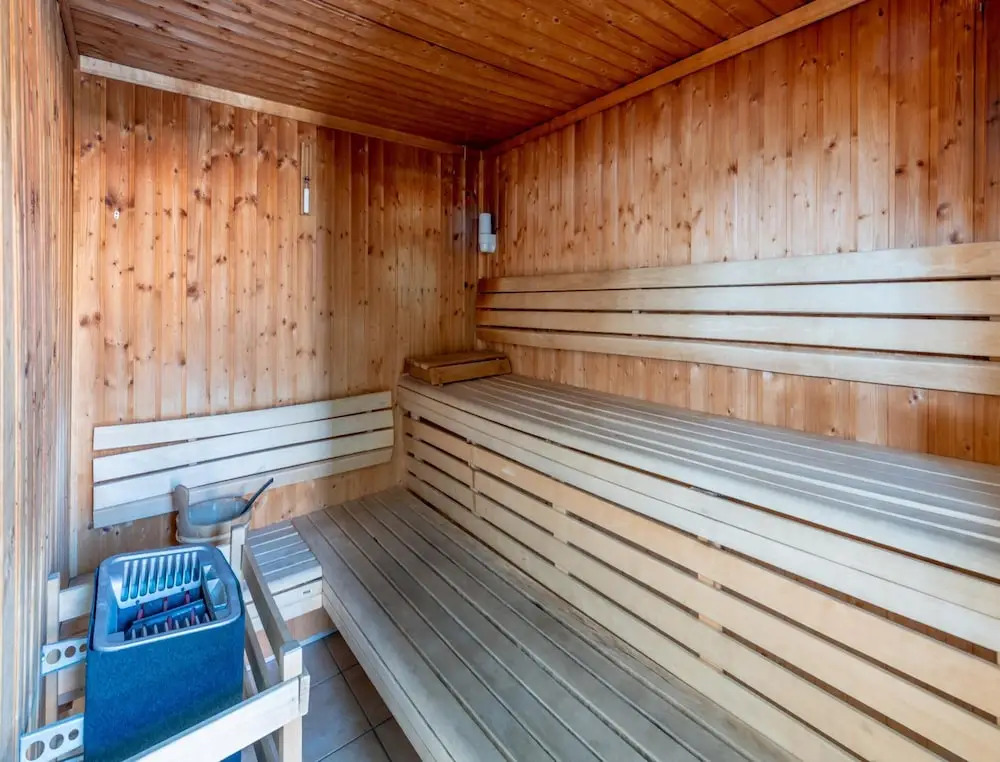 Spacious Forest Stay for 6