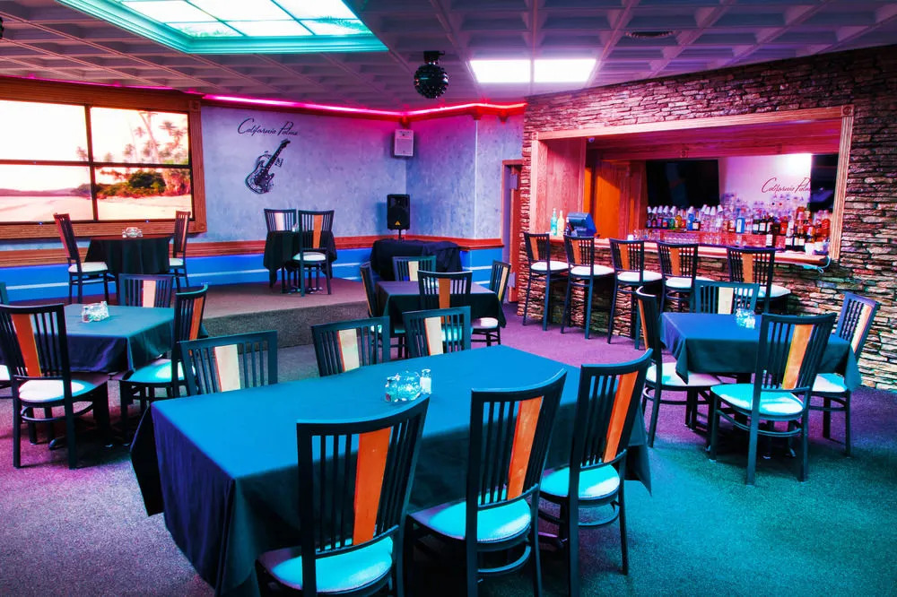 California Palms Hotel & Suites