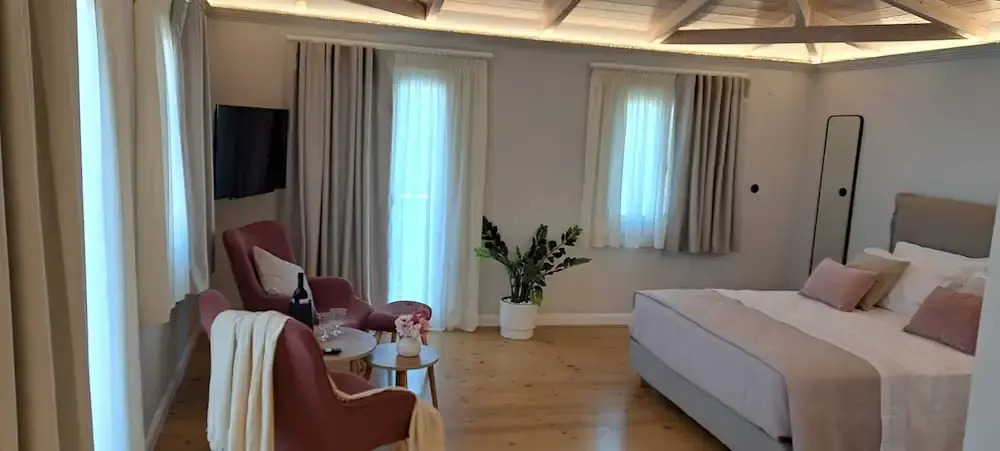 Verani suites Lefkas Town