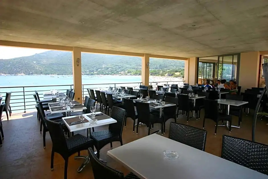 HOTEL CAMPOMORO