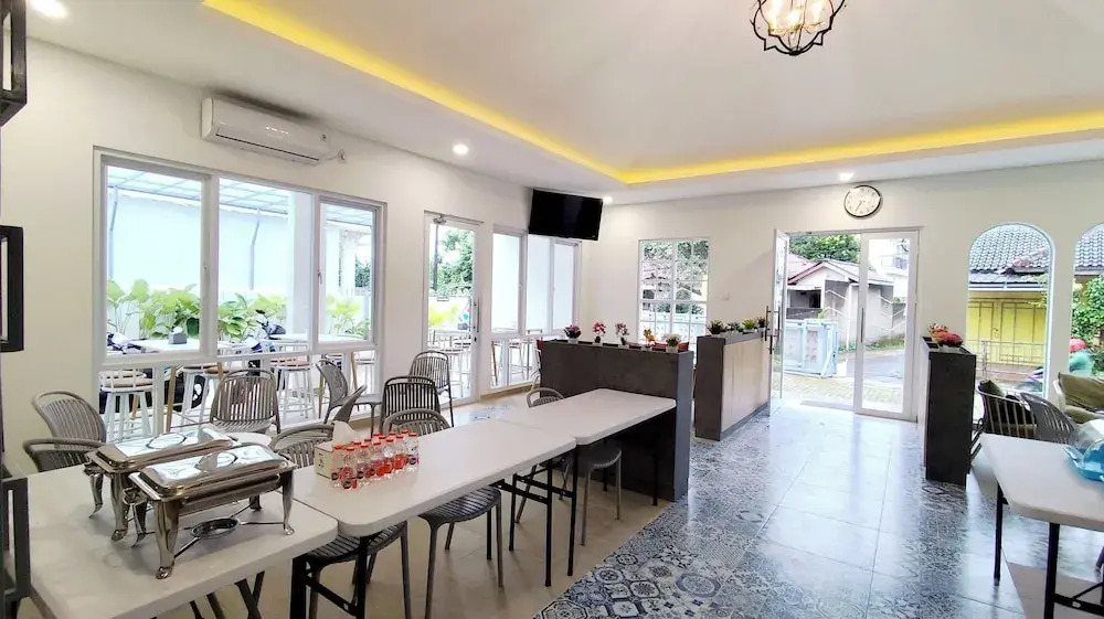 Andaris Boutique Hotel