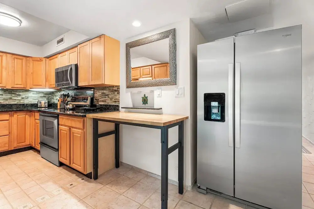 Oceanfront Complex - Updated Ground-floor Condo w/ AC & 2 Pools - Vrkcv