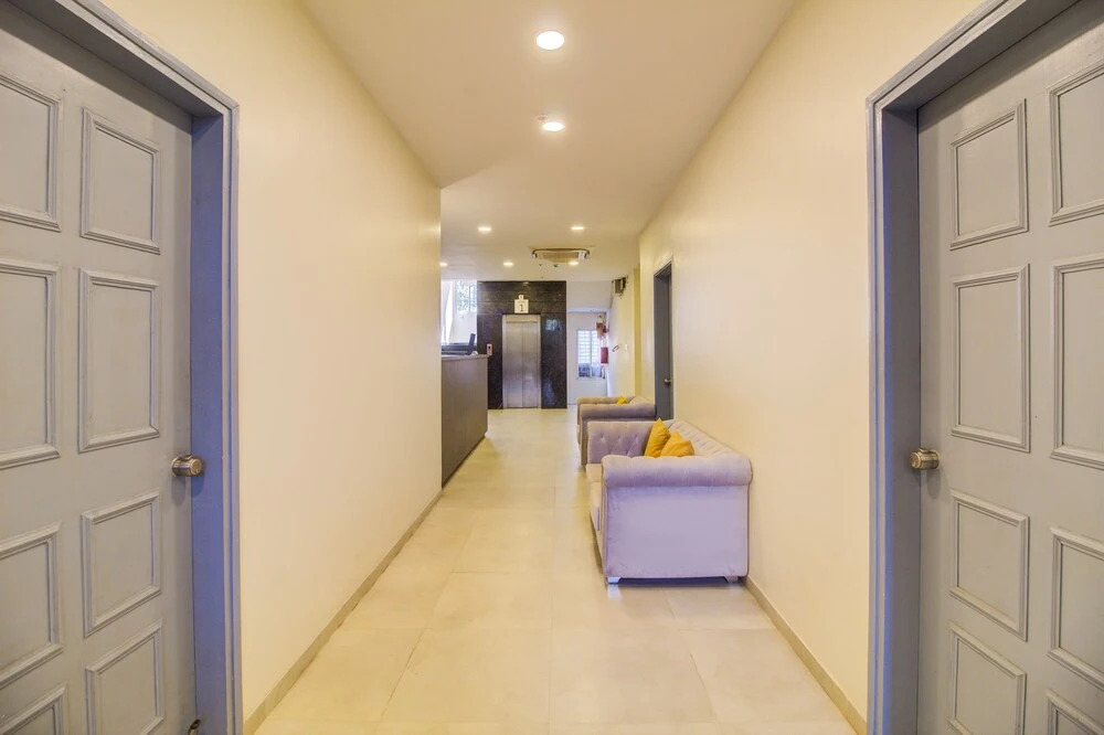 Housemate Hotels