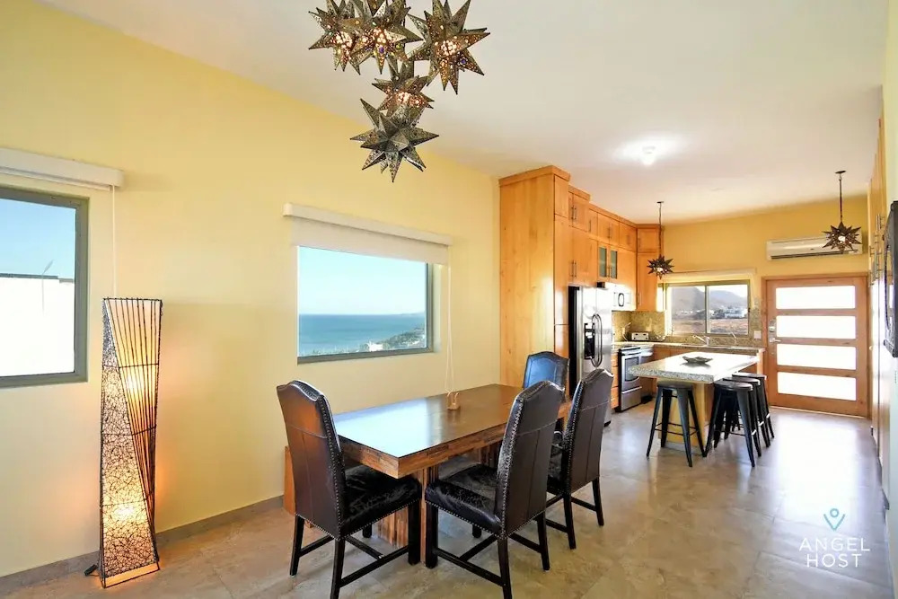 Condos with Spectacular Views & Pool Onsite