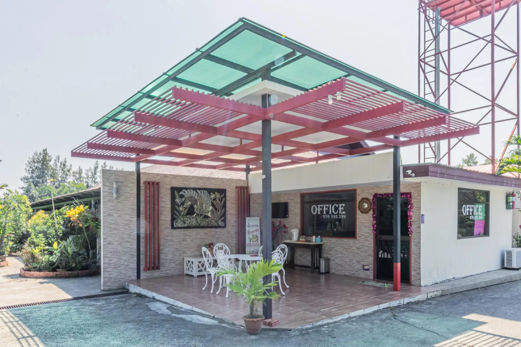 Chaiyo Resort