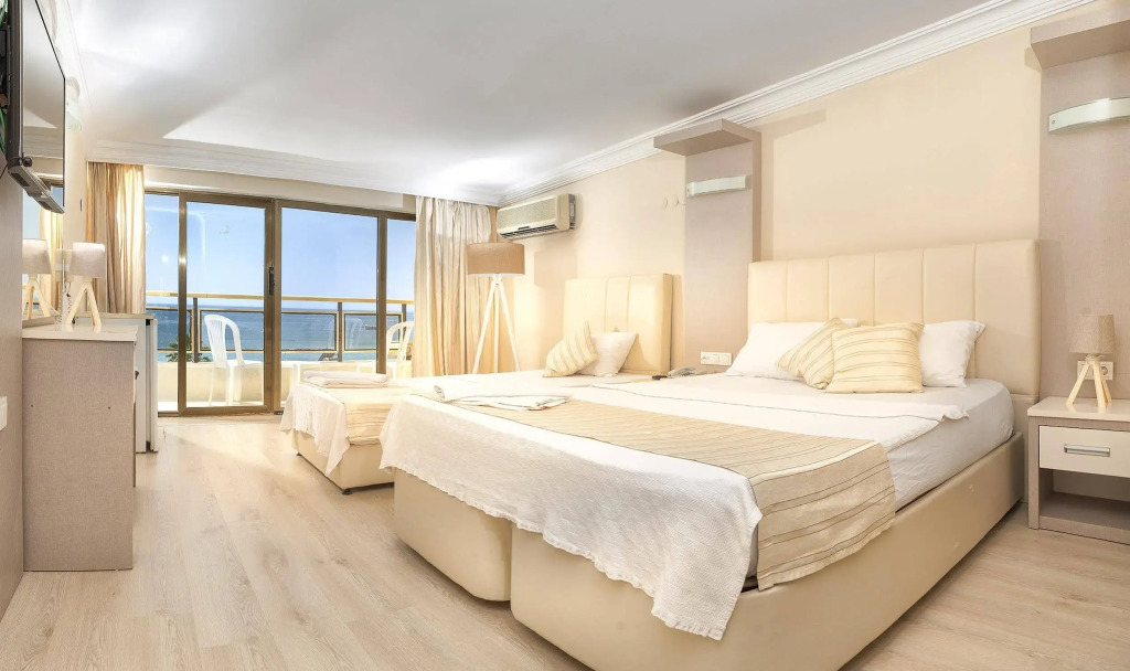 Temple Beach Hotel