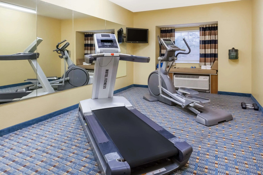 Microtel Inn & Suites