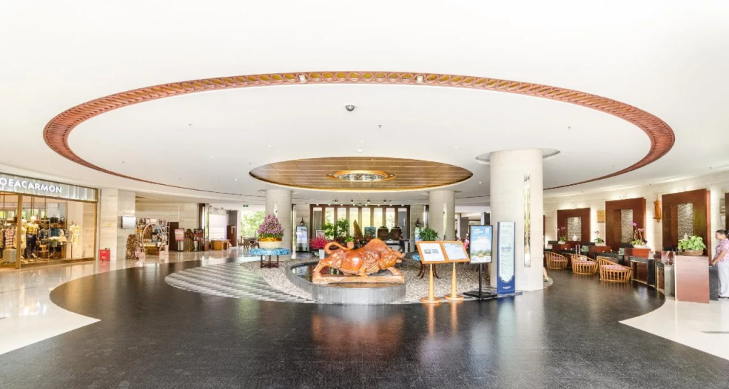 La Costa Hotel